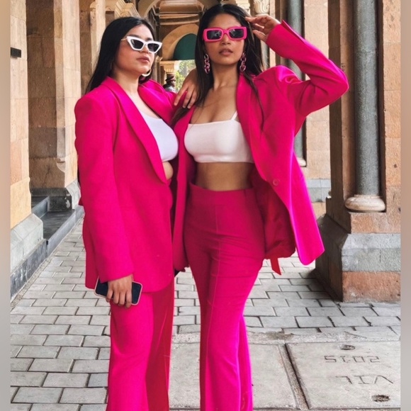 Zara Set - Fuchsia Straight Cut Pocket Blazer & The Low Rise Flare Pants - Picture 5 of 17